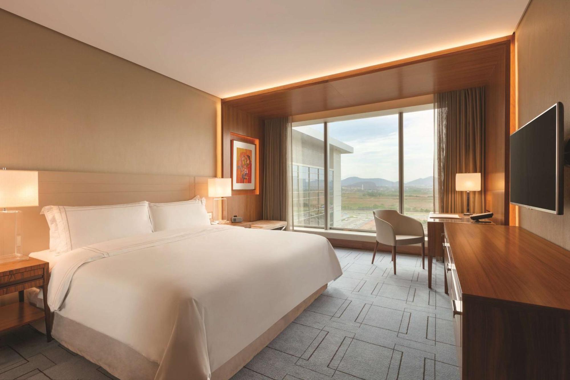Hilton Barra Hotel 5*